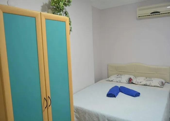Hotel Yali *