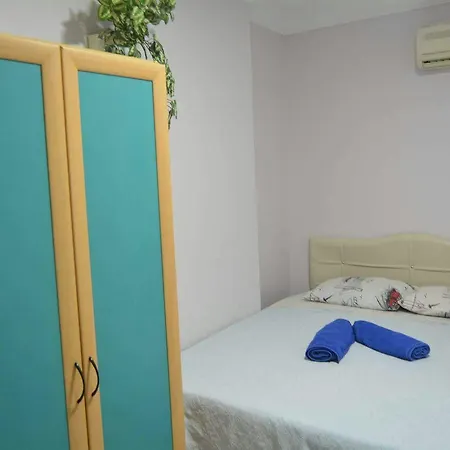 Hotel Yali *